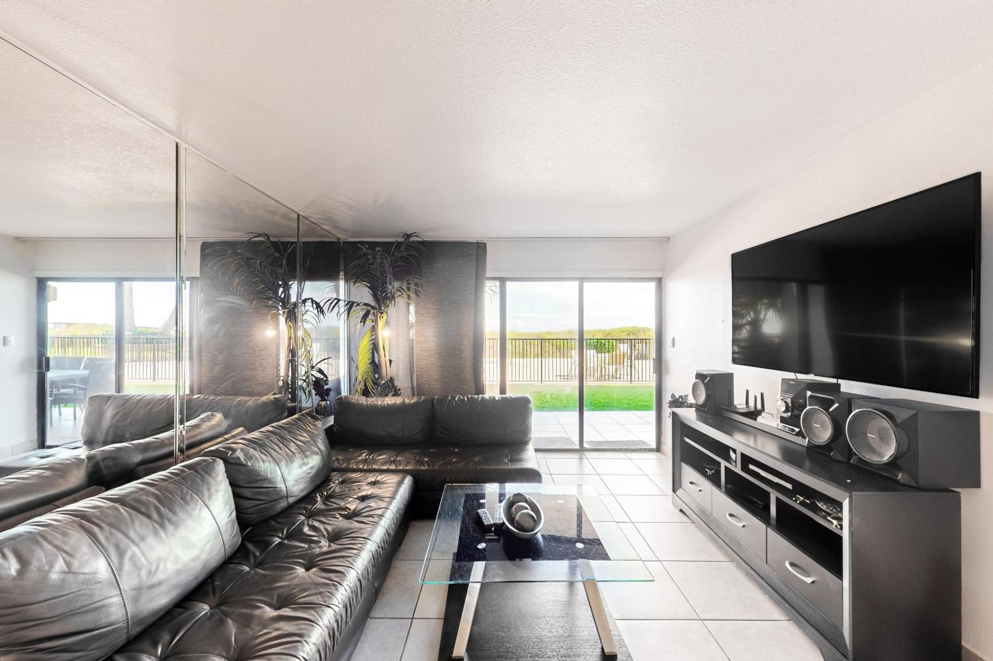 Appartamento Ocean Vista #102 South Padre Island Esterno foto